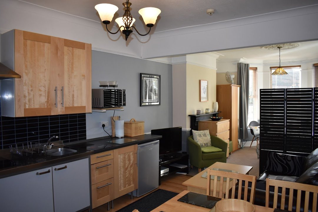 Cameron Lodge Stafford主图