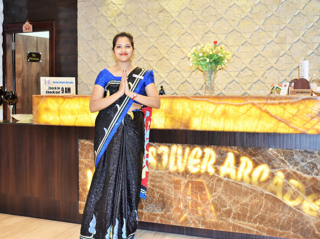 Silver Arcade Hotels主图