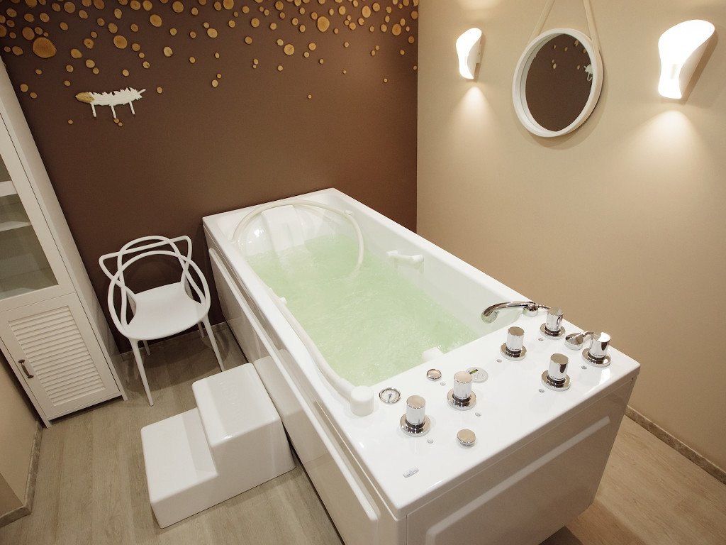 纳尔瓦约埃苏酒店住宿-Noorus Spa Inn