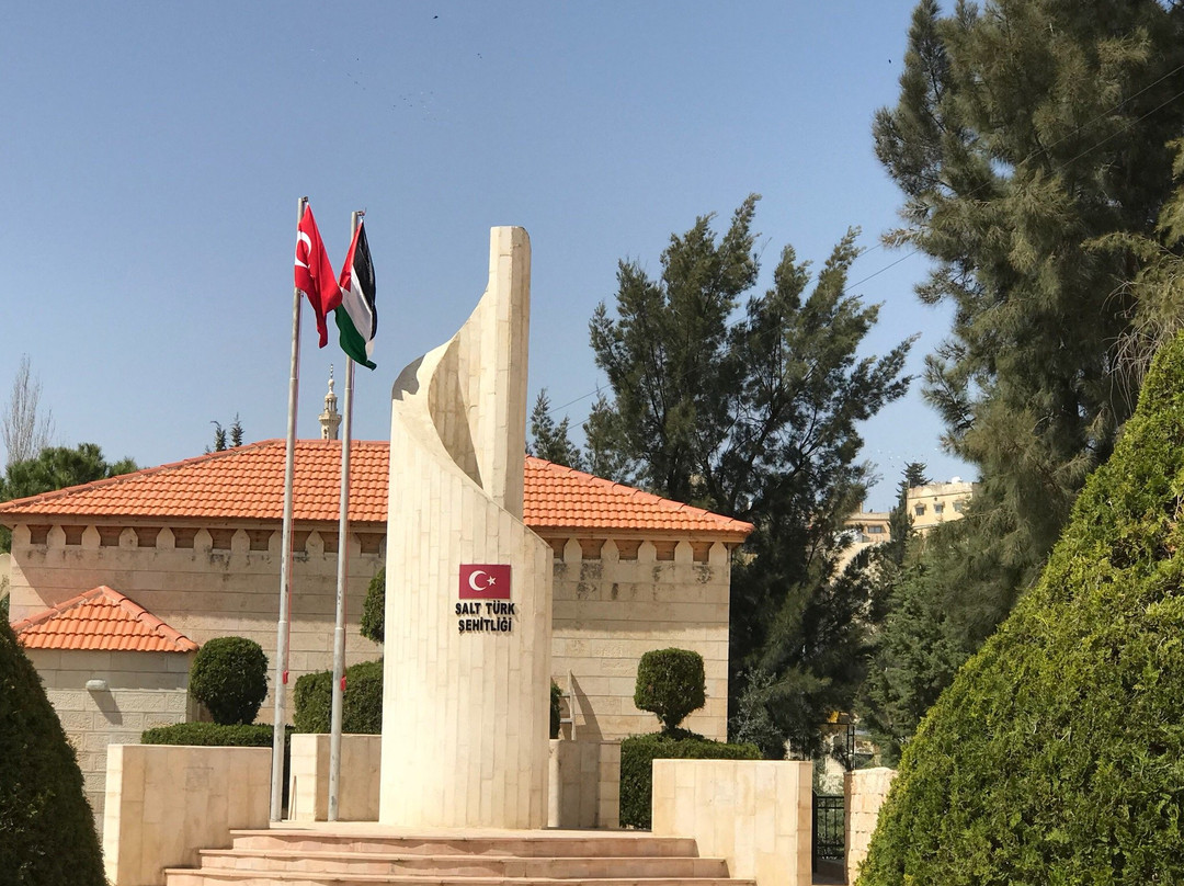 Salt Türk Şehitliği-Al Salt必去景点