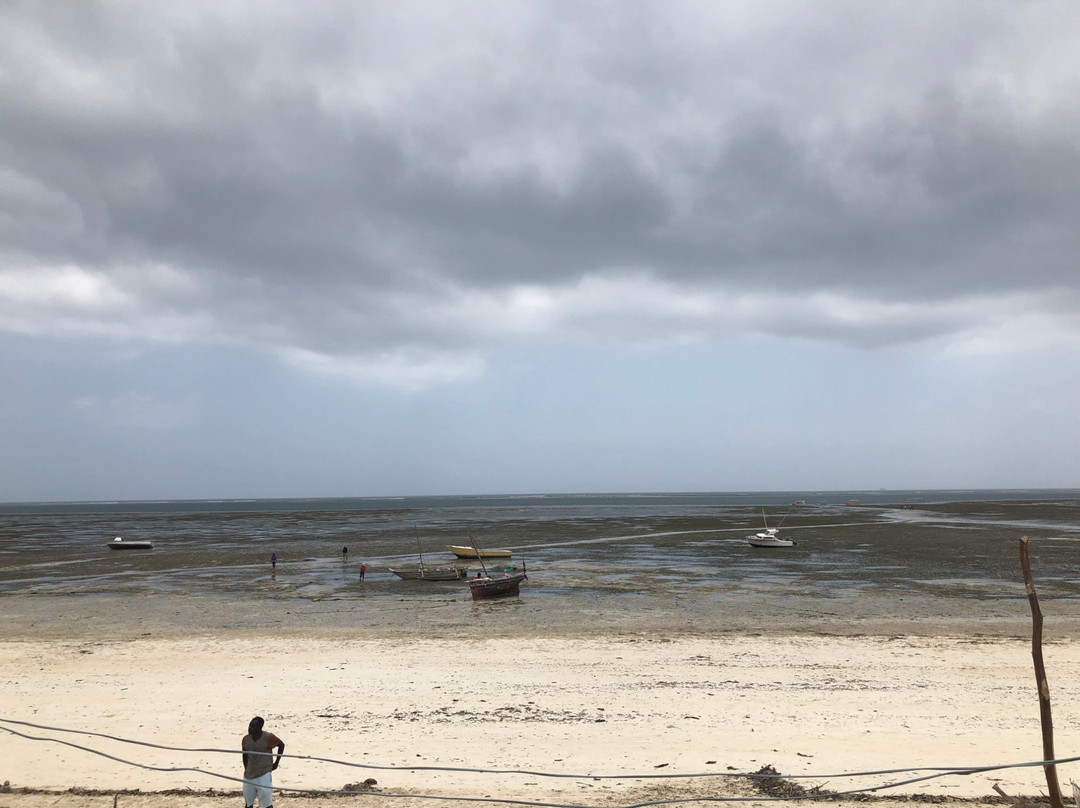 班布里海滩酒店主图