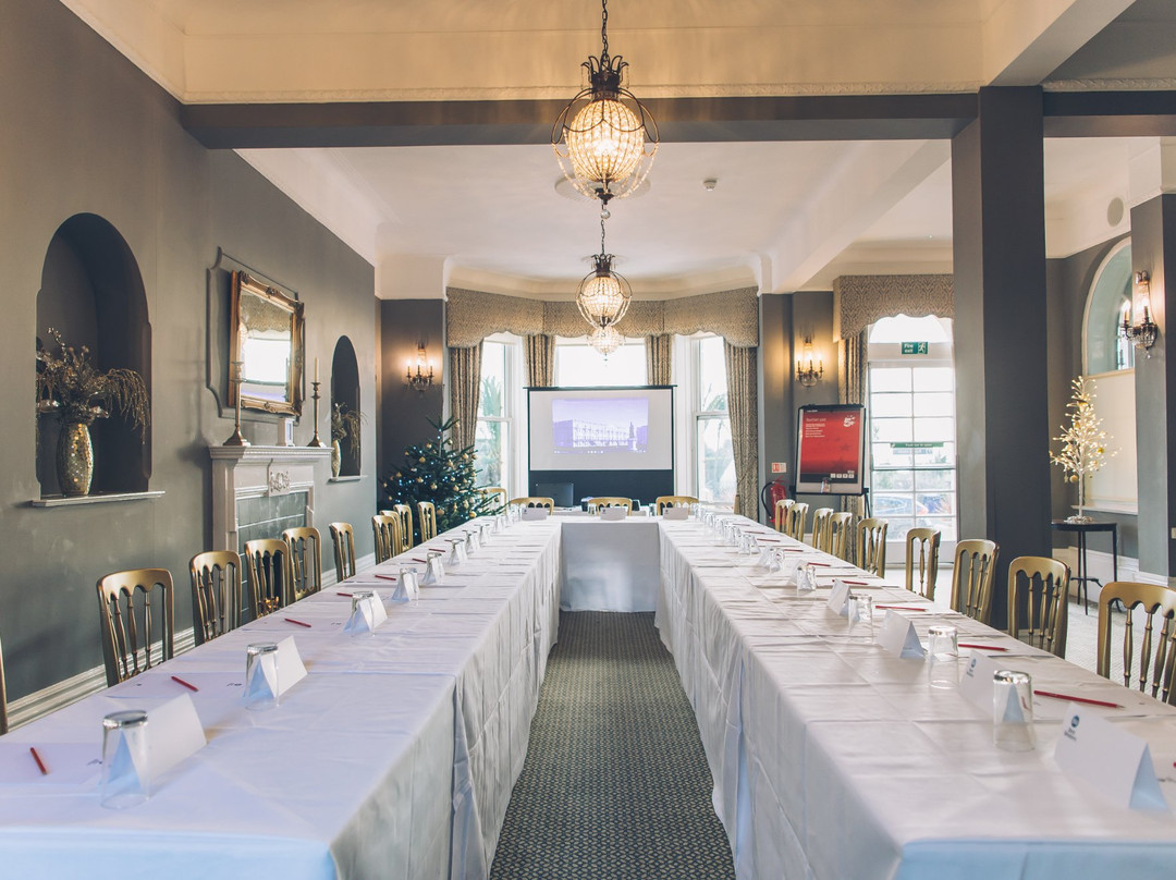 The Lansdowne Hotel, Eastbourne主图