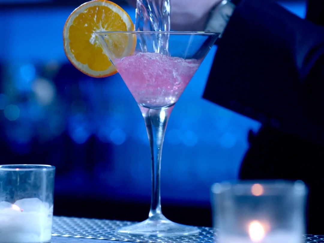 End Glory Hotel主图