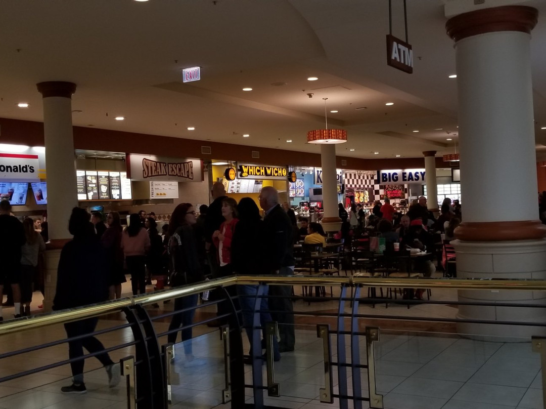 Crabtree Valley Mall景点图片