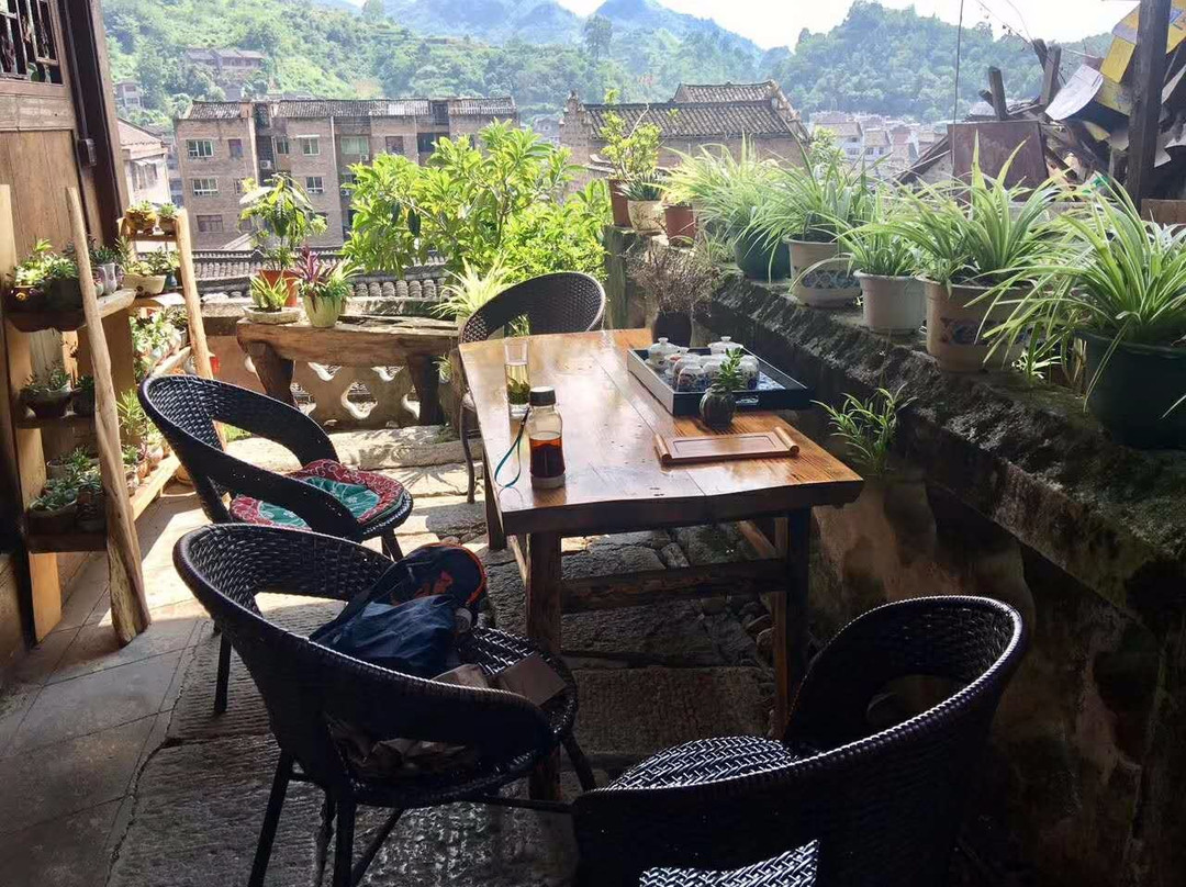 石屏山景点图片