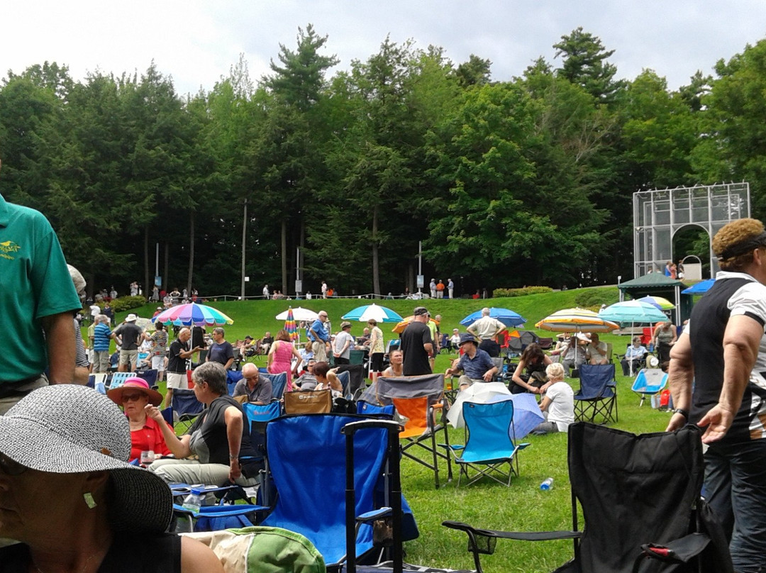 Amphitheatre Fernand-Lindsay-Joliette必去景点