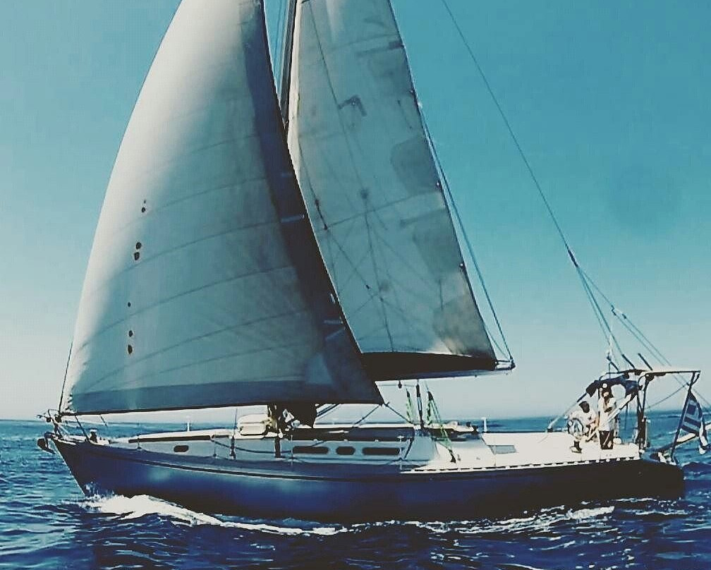 Black and Blue Sailing Santorini-费拉必去景点