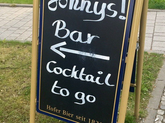 Johnys! Bar-Hof必去景点