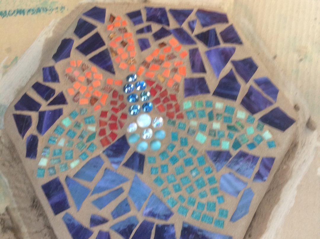 Hokulani Glass, Mosaic and Jewelry Design-凯鲁瓦-柯纳必去景点