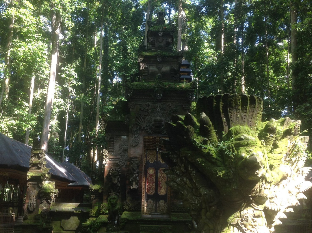 Pura Bukit Sari-阿比安塞马尔必去景点