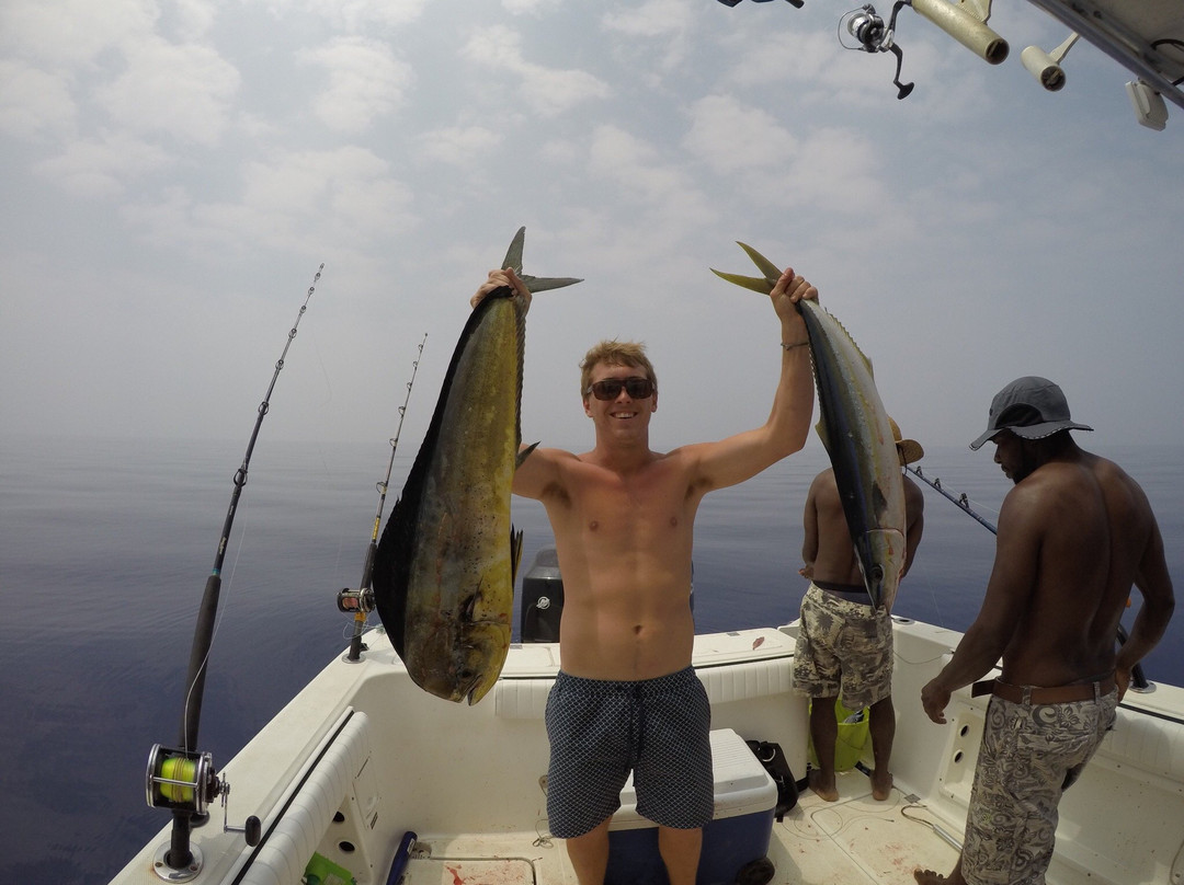 Island Fishing Charters Co.-维拉港必去景点