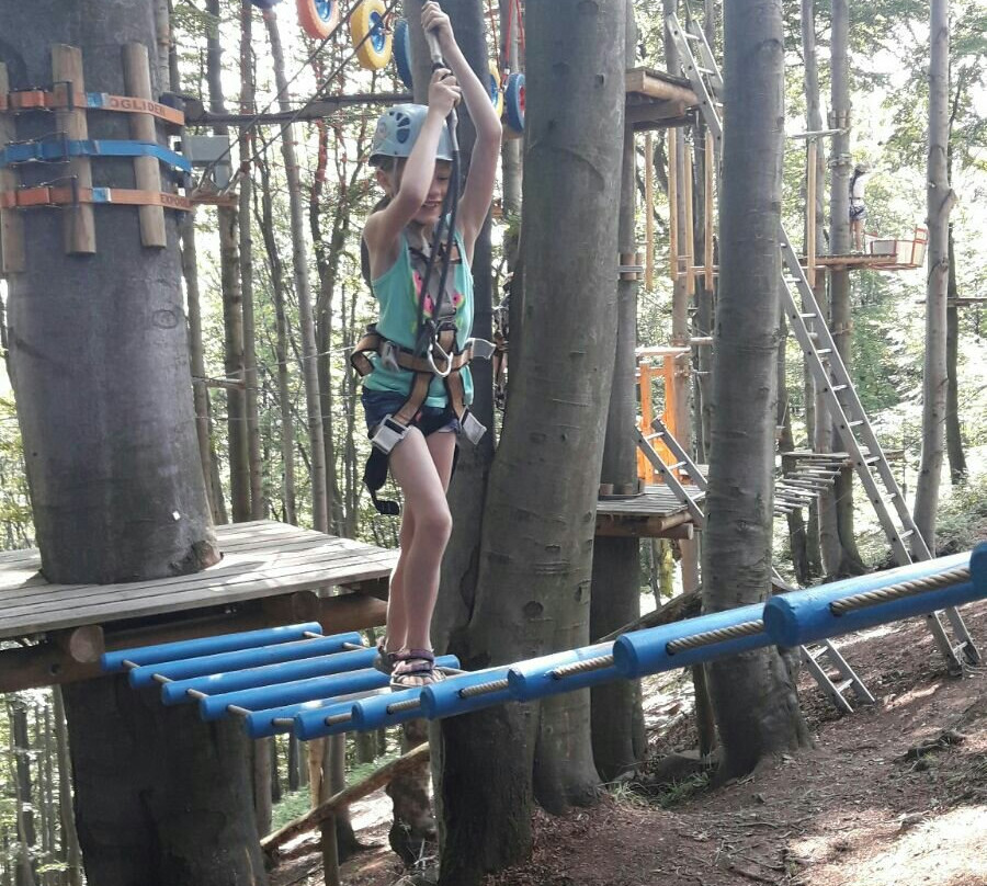 Równica Rope Park景点图片