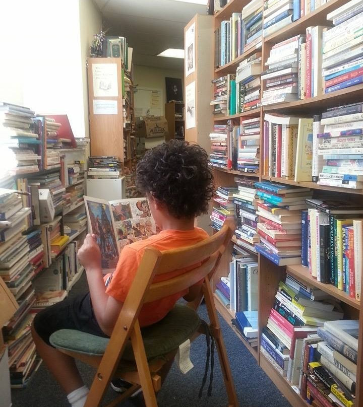 Classics Books景点图片