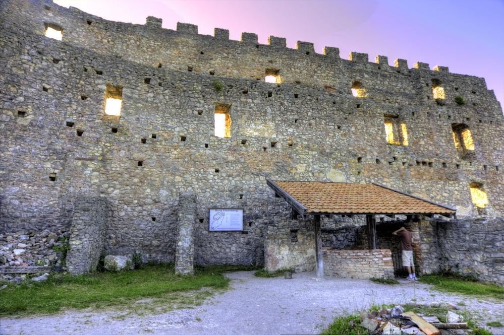 Burgruine Eisenberg景点图片