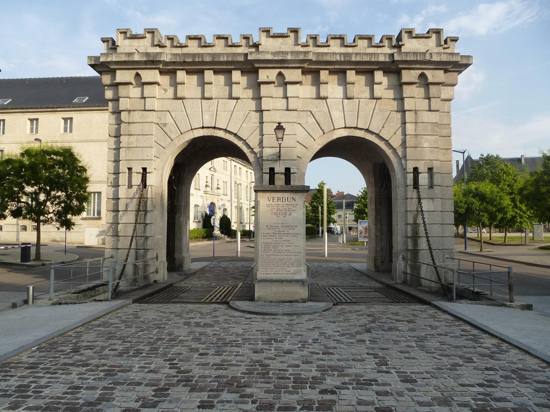 Porte Saint-Paul-凡尔登必去景点