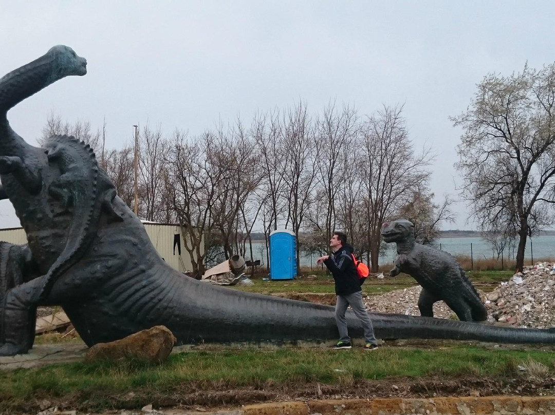 Sculpture Dinosaurs景点图片