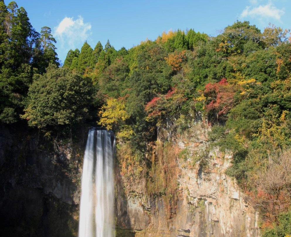 Yabekyo Nature Hiking Trail,  Tsujun Bridge Goroga-taki Waterfall Course景点图片
