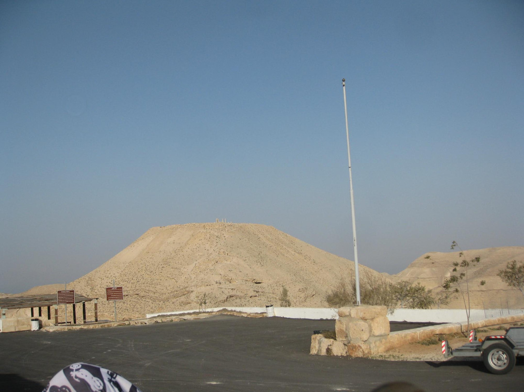 Mukawir-米底巴必去景点