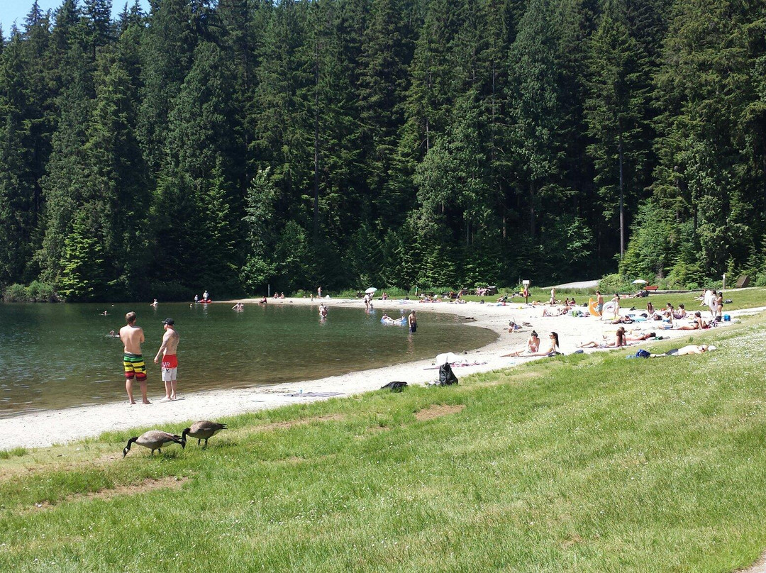 White Pine Beach-穆迪港必去景点
