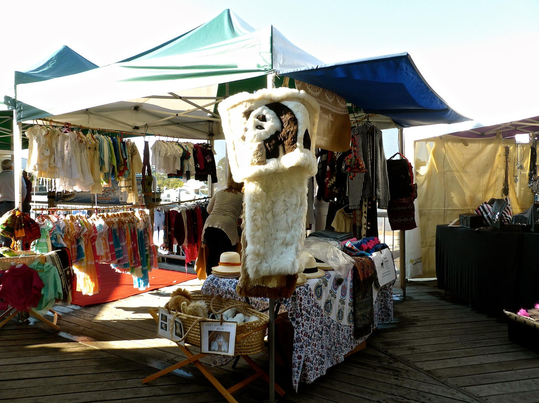 Noosa Marina Sunday Markets景点图片