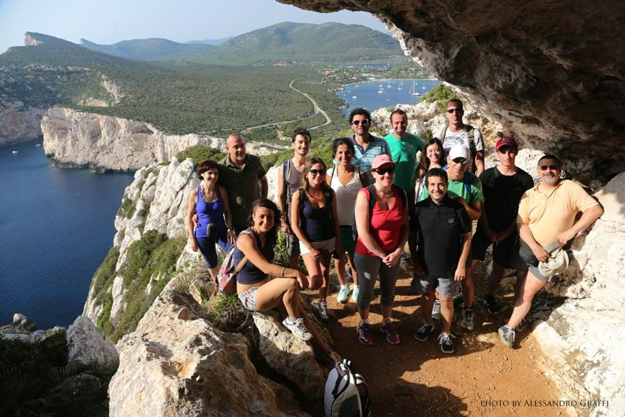 Tramariglio旅游景点-Grotta delle Brocche Rotte