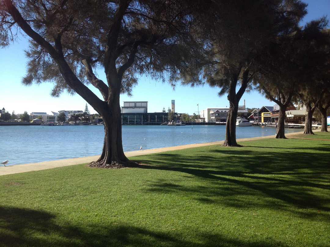 Eastern Foreshore Park景点图片