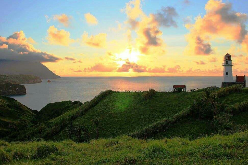 Mahatao Tayid Lighthouse