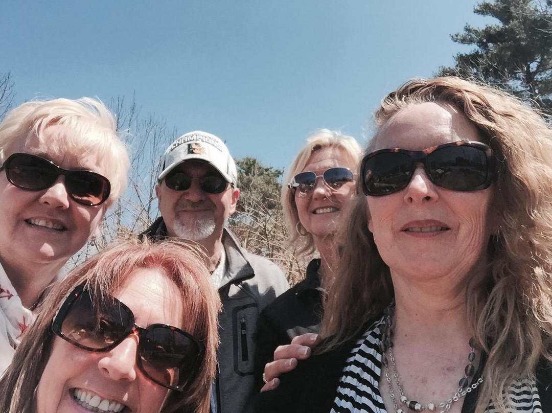 Tours By Town Car-哈利法克斯必去景点