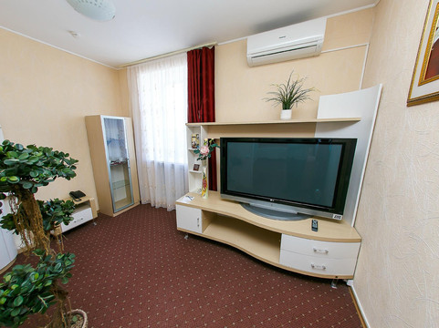 乌拉尔酒店主图