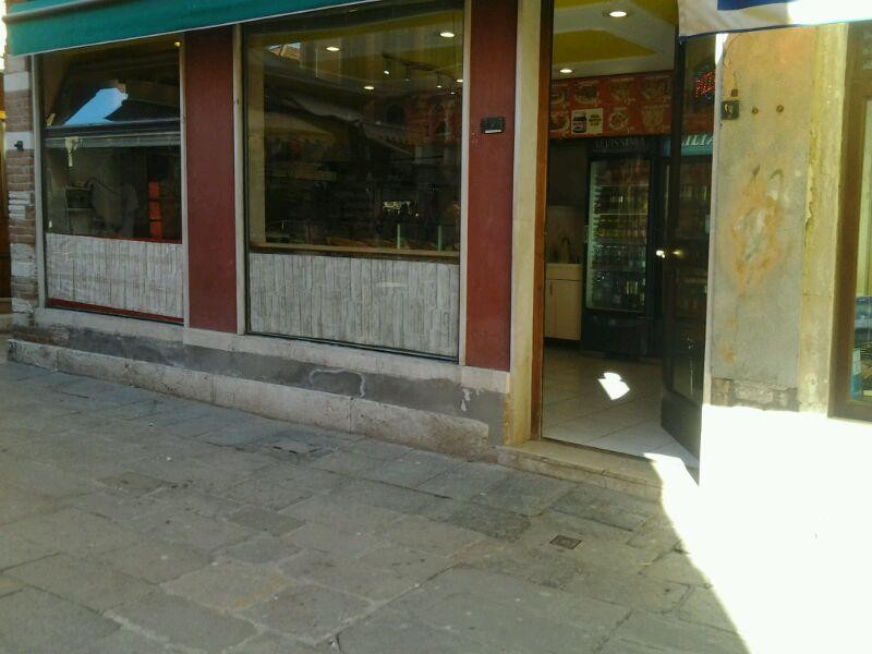 PIZZA & KEBAB TOLETTA