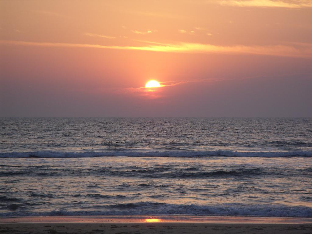 Mobor Beach-萨尔塞特必去景点