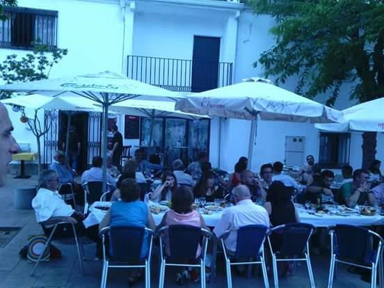 Villafranca del Castillo餐馆和美食-la mami