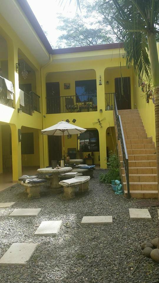 Hermosa Palms B&B-浴室