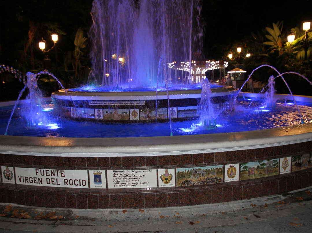 Fuente de la Virgen del Rocio景点图片