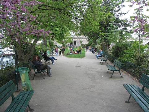 新桥-巴黎必去景点