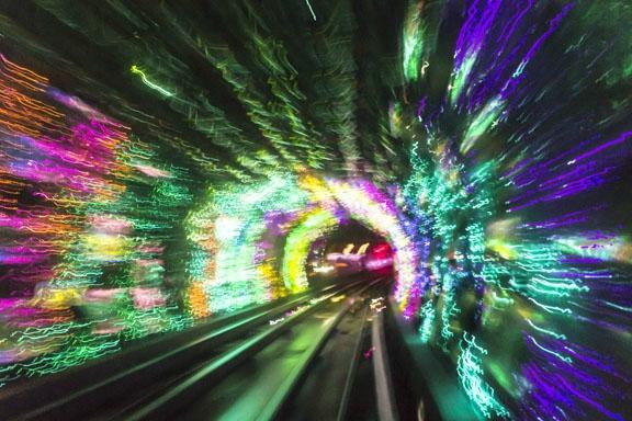 上海外滩观光隧道-上海市必去景点