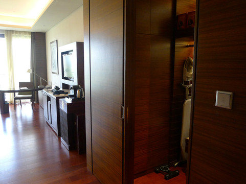 海棠湾9号行政楼主图