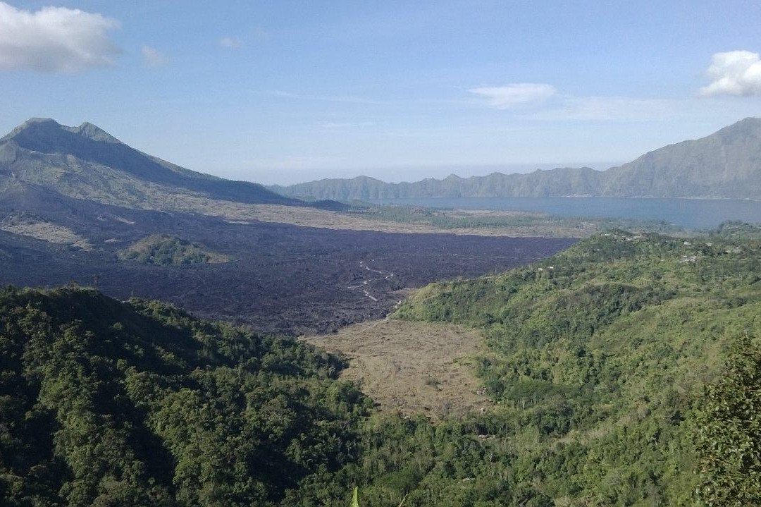 巴杜尔火山湖-金塔马尼必去景点