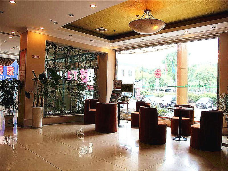 格林豪泰南京草场门商务酒店主图