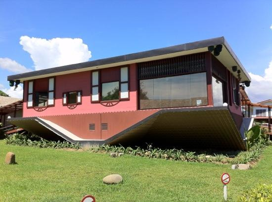 颠倒屋-担波罗里必去景点