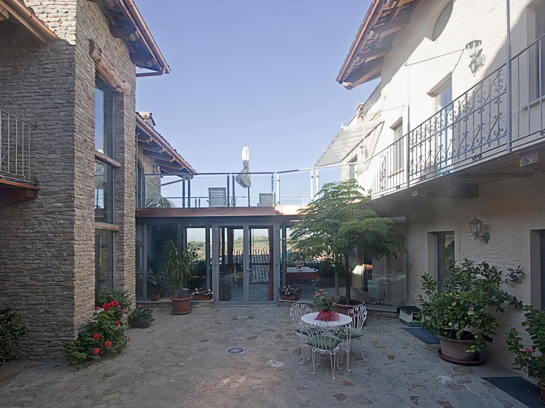 Casaforte Alba In Langa主图