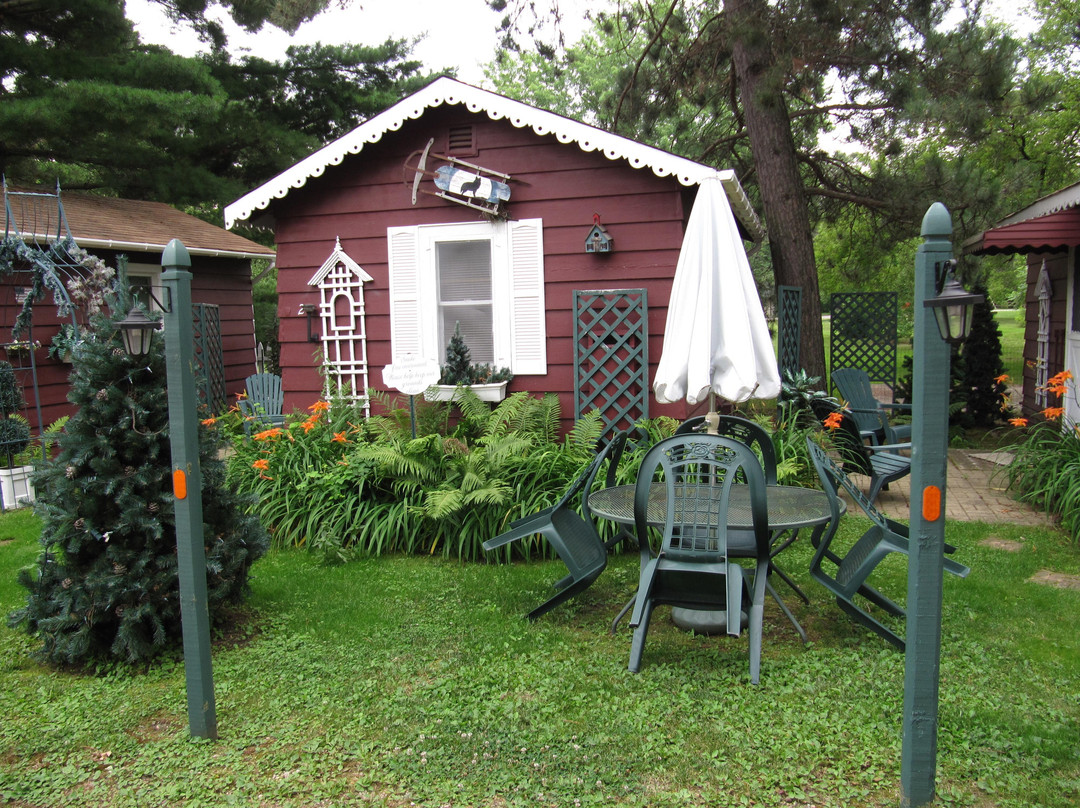 Wildflower Cottages of Pequot Lakes