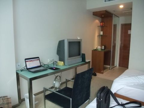 山水时尚酒店(深圳罗湖口岸东门老街店)-客卧