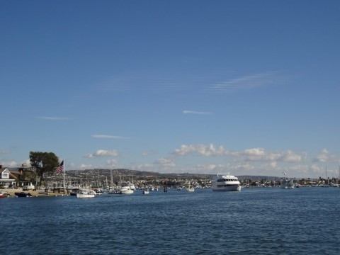 巴博亚岛-纽波特海滩必去景点