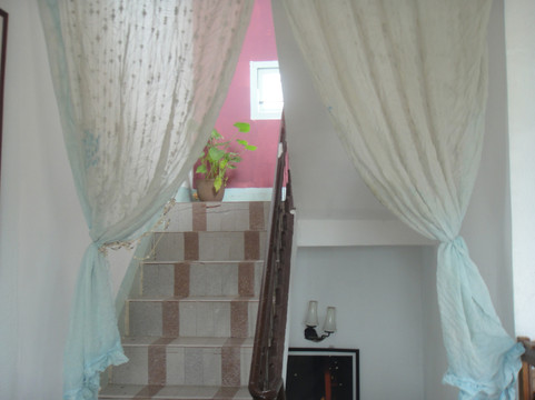 东南西北客栈主图