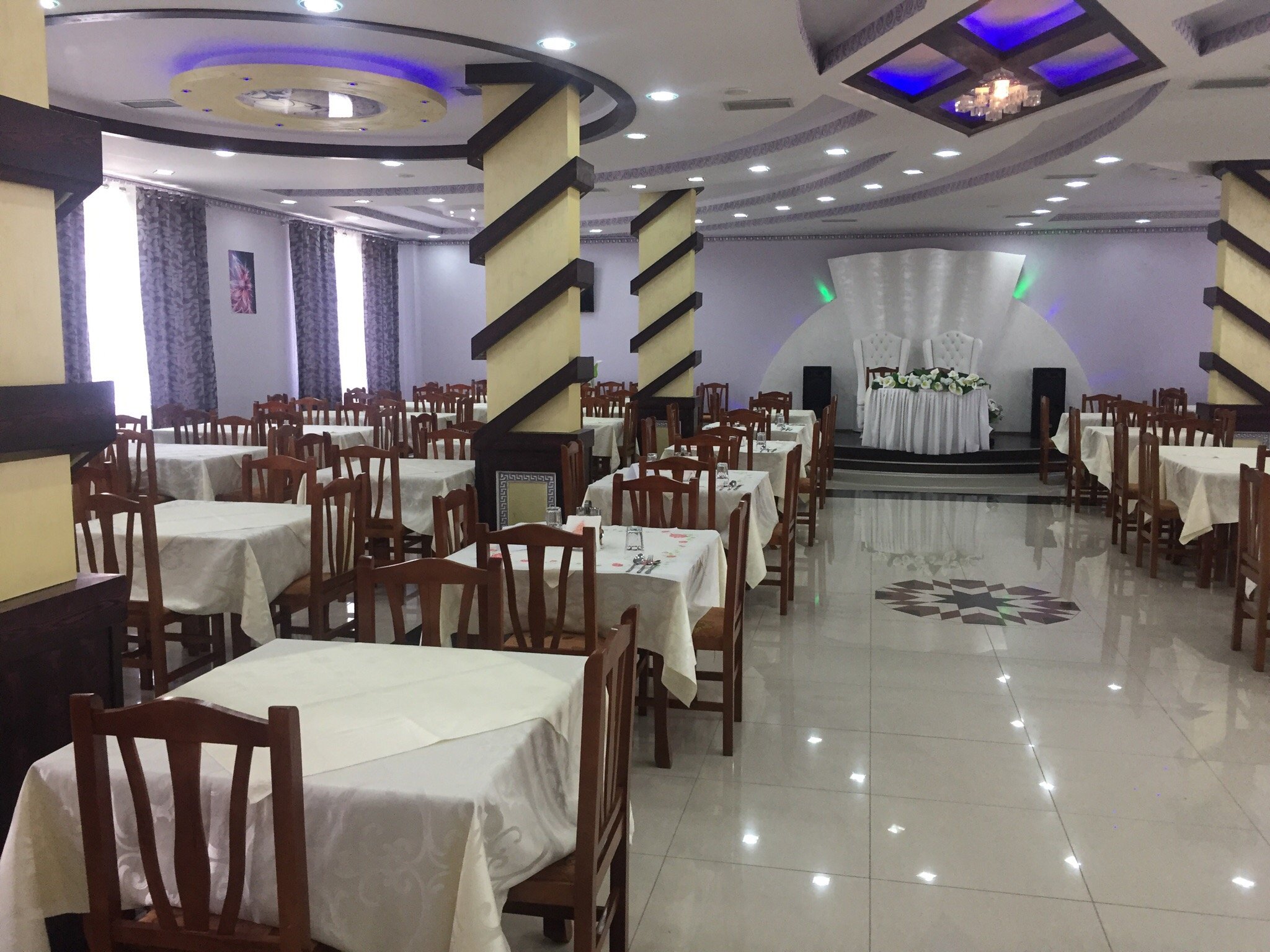Hotel Lakaj Velipoje-官方