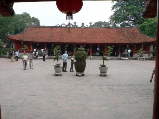 文庙与国立大学-河内必去景点