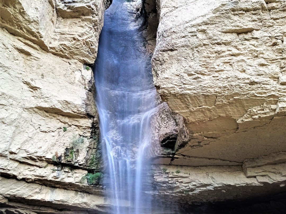 Bolshoi Gunibskiy Waterfall景点图片