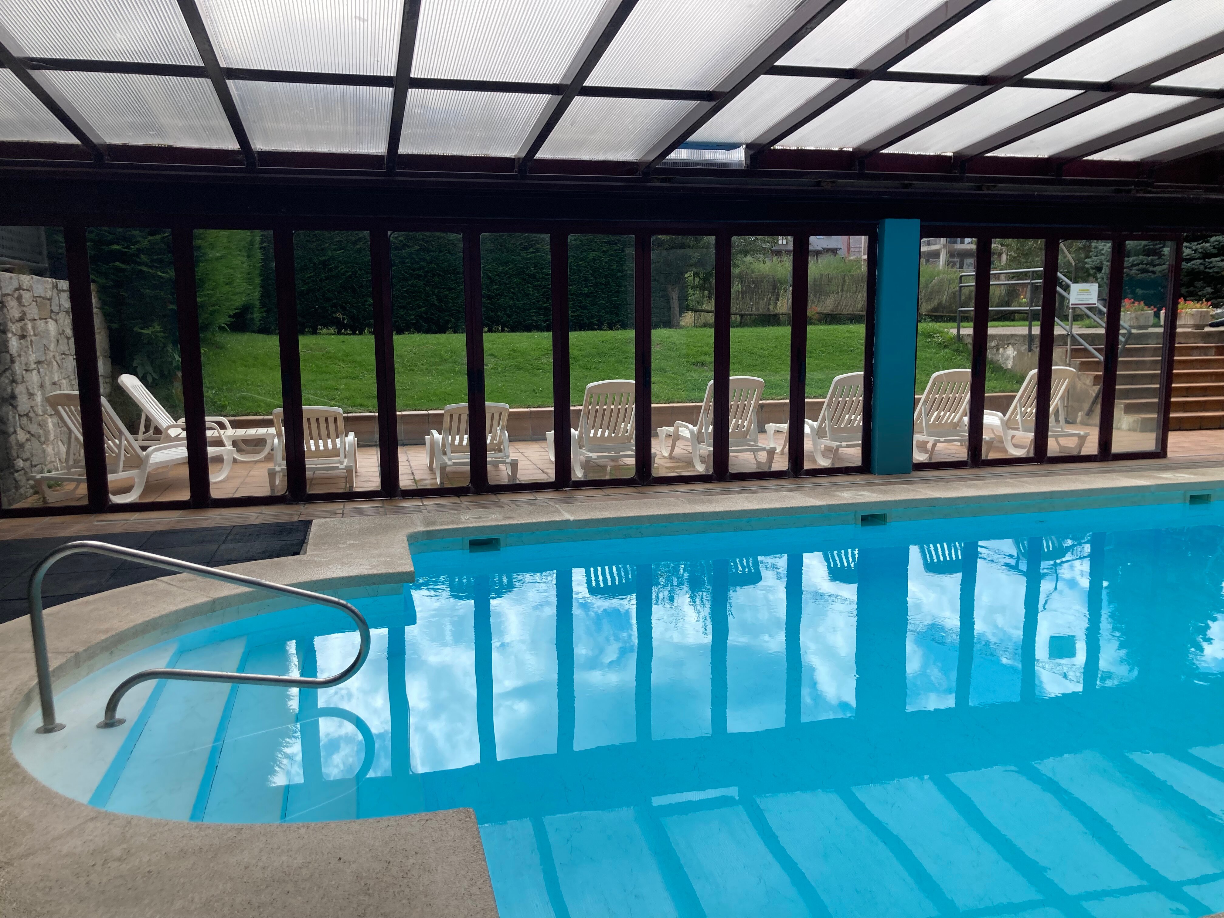 SOMMOS Hotel Benasque Spa-泳池