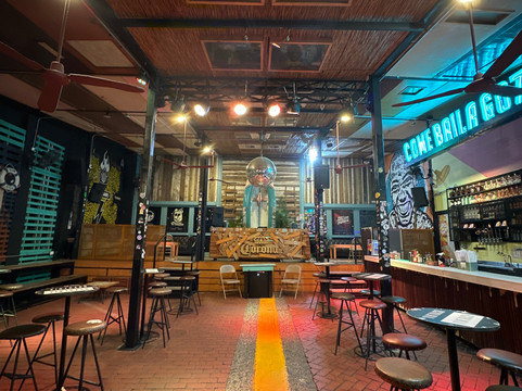 Vintrash Bar-波哥大必去景点